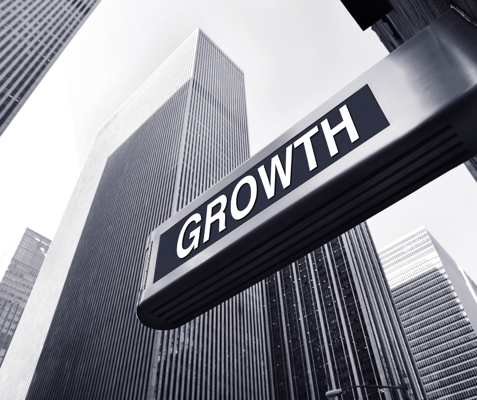 Road sign symbolising the shift from agency growth stagnation to structured growth